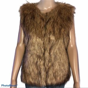 Tanming faux fur vest